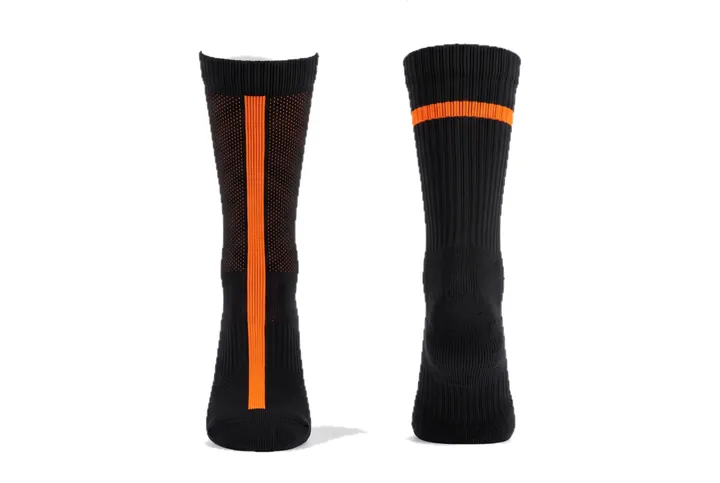 Pin dots Engineered vertical stripe